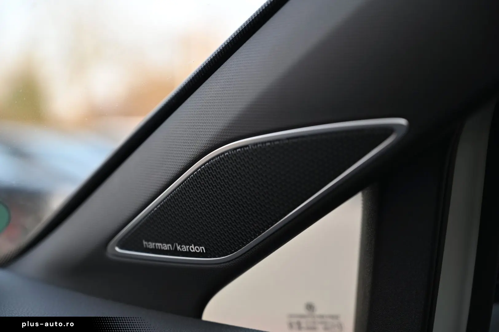VW Golf VIII Lim. R 4Motion  ACC   PANO   R-SPORT