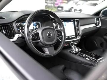 Volvo S60 T8 eAWD Inscription
