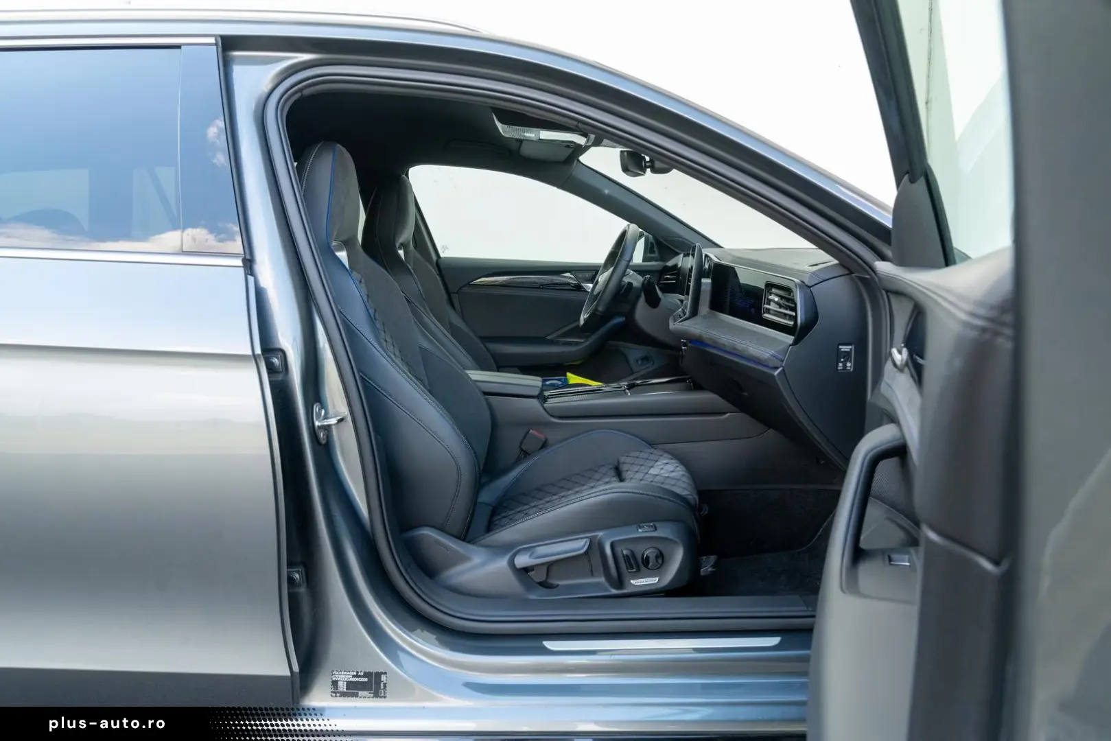 Volkswagen Passat 2.0TDI R-line MATRIX NAVI ACC KAMERA