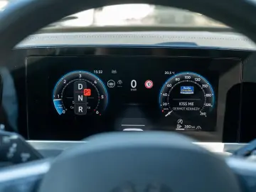 Volkswagen Passat 2.0TDI R-line MATRIX NAVI ACC KAMERA