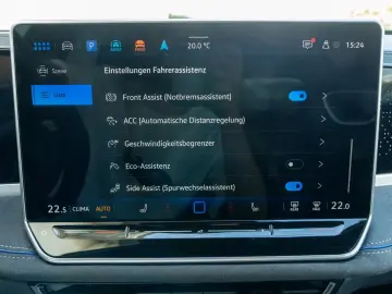 Volkswagen Passat 2.0TDI R-line MATRIX NAVI ACC KAMERA