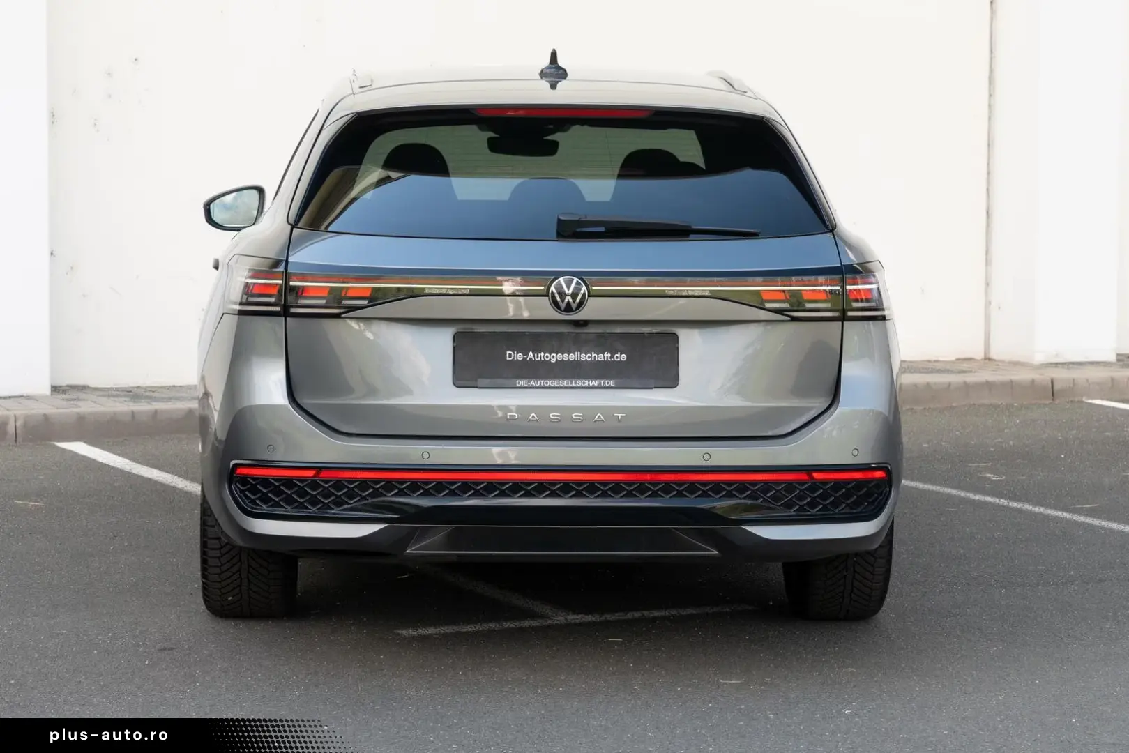 Volkswagen Passat 2.0TDI R-line MATRIX NAVI ACC KAMERA