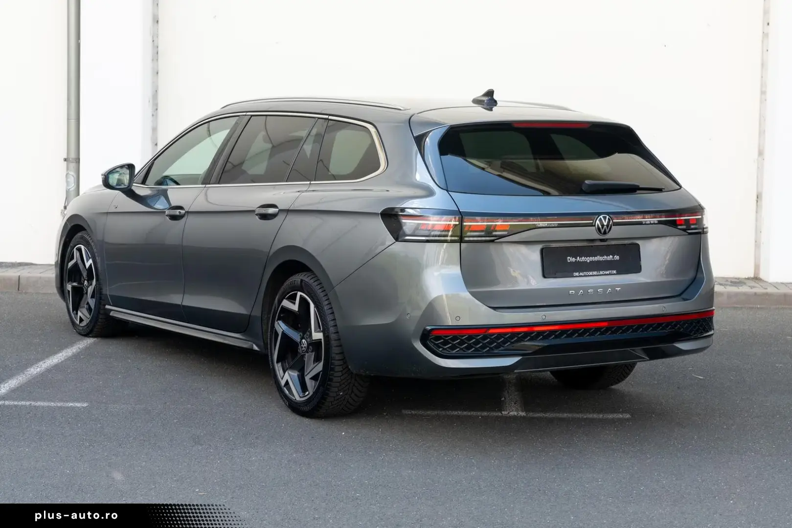 Volkswagen Passat 2.0TDI R-line MATRIX NAVI ACC KAMERA