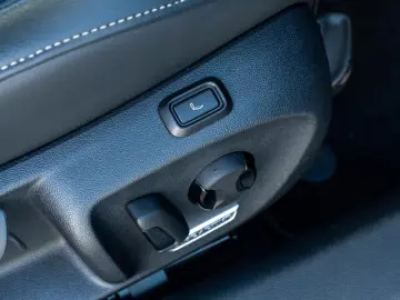 Volkswagen Passat 2.0TDI R-line MATRIX NAVI ACC KAMERA
