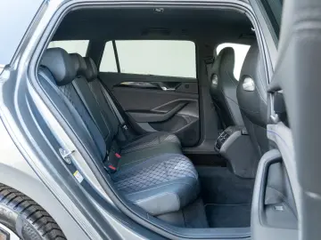 Volkswagen Passat 2.0TDI R-line MATRIX NAVI ACC KAMERA