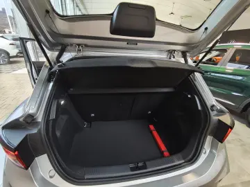 MG3 HEV 5 usi Excite 1.5L PFI HEV 194 CP AT (MY 2025)