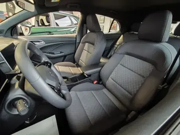 MG3 HEV 5 usi Excite 1.5L PFI HEV 194 CP AT (MY 2025)