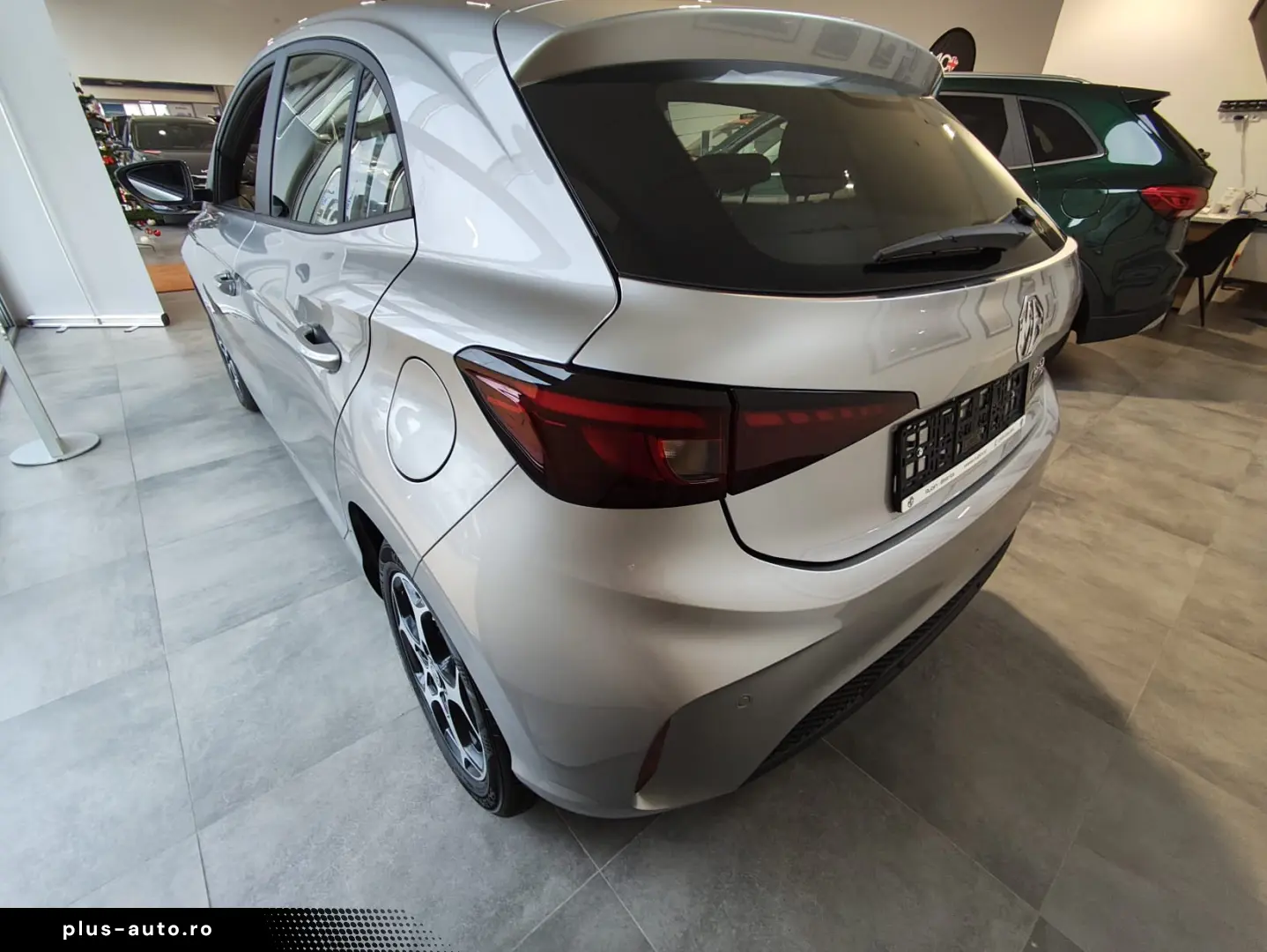 MG3 HEV 5 usi Excite 1.5L PFI HEV 194 CP AT (MY 2025)