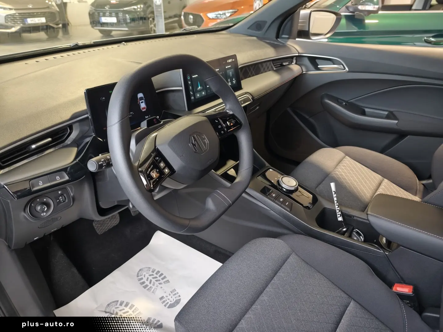 MG3 HEV 5 usi Excite 1.5L PFI HEV 194 CP AT (MY 2025)