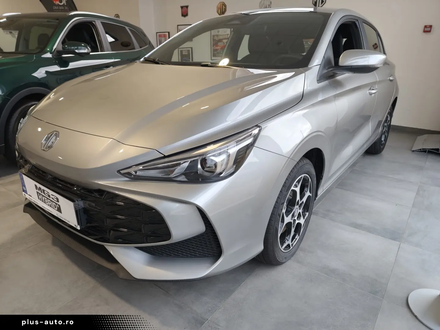 MG3 HEV 5 usi Excite 1.5L PFI HEV 194 CP AT (MY 2025)