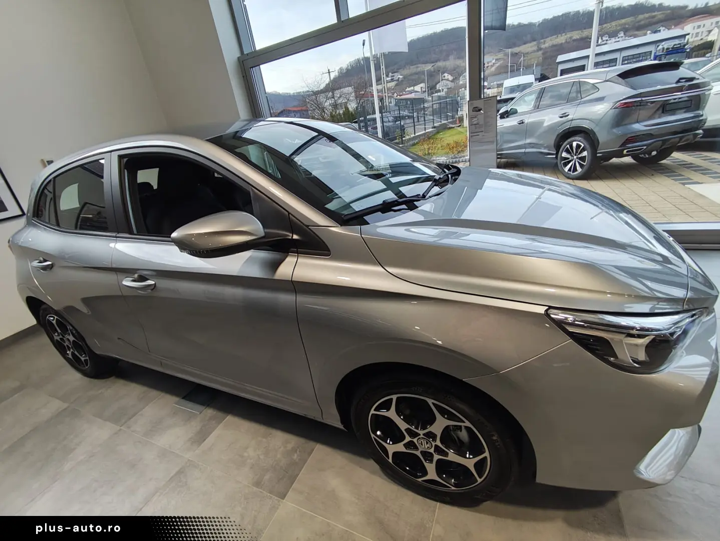MG3 HEV 5 usi Excite 1.5L PFI HEV 194 CP AT (MY 2025)