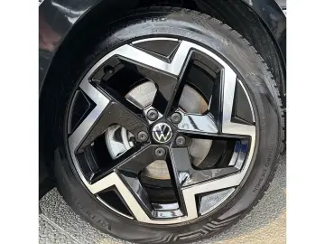 Volkswagen Passat Variant 2.0 TDI DSG R-line ACC MATRIX