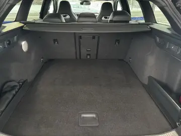 Volkswagen Passat Variant 2.0 TDI DSG R-line ACC MATRIX