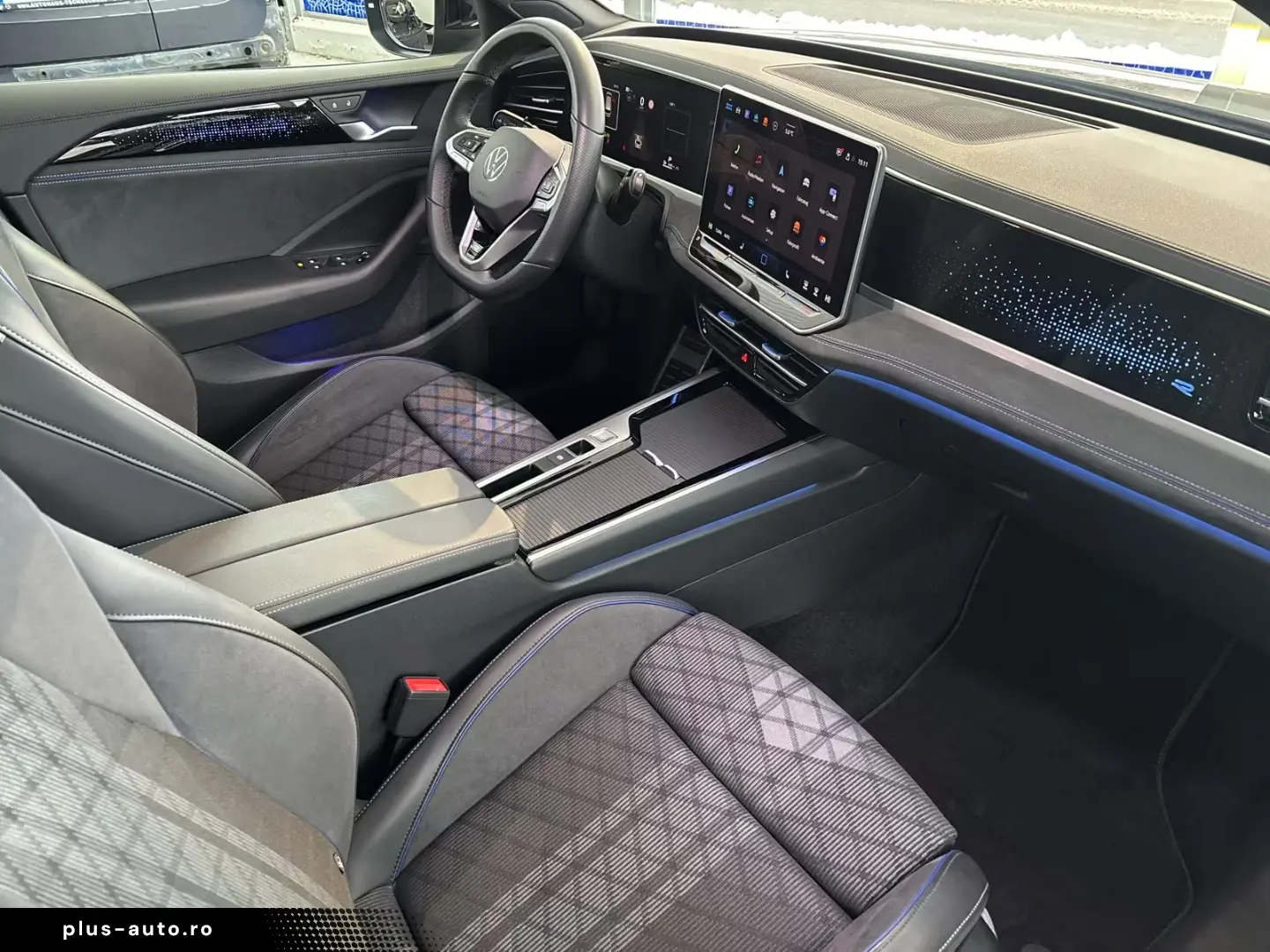 Volkswagen Passat Variant 2.0 TDI DSG R-line ACC MATRIX