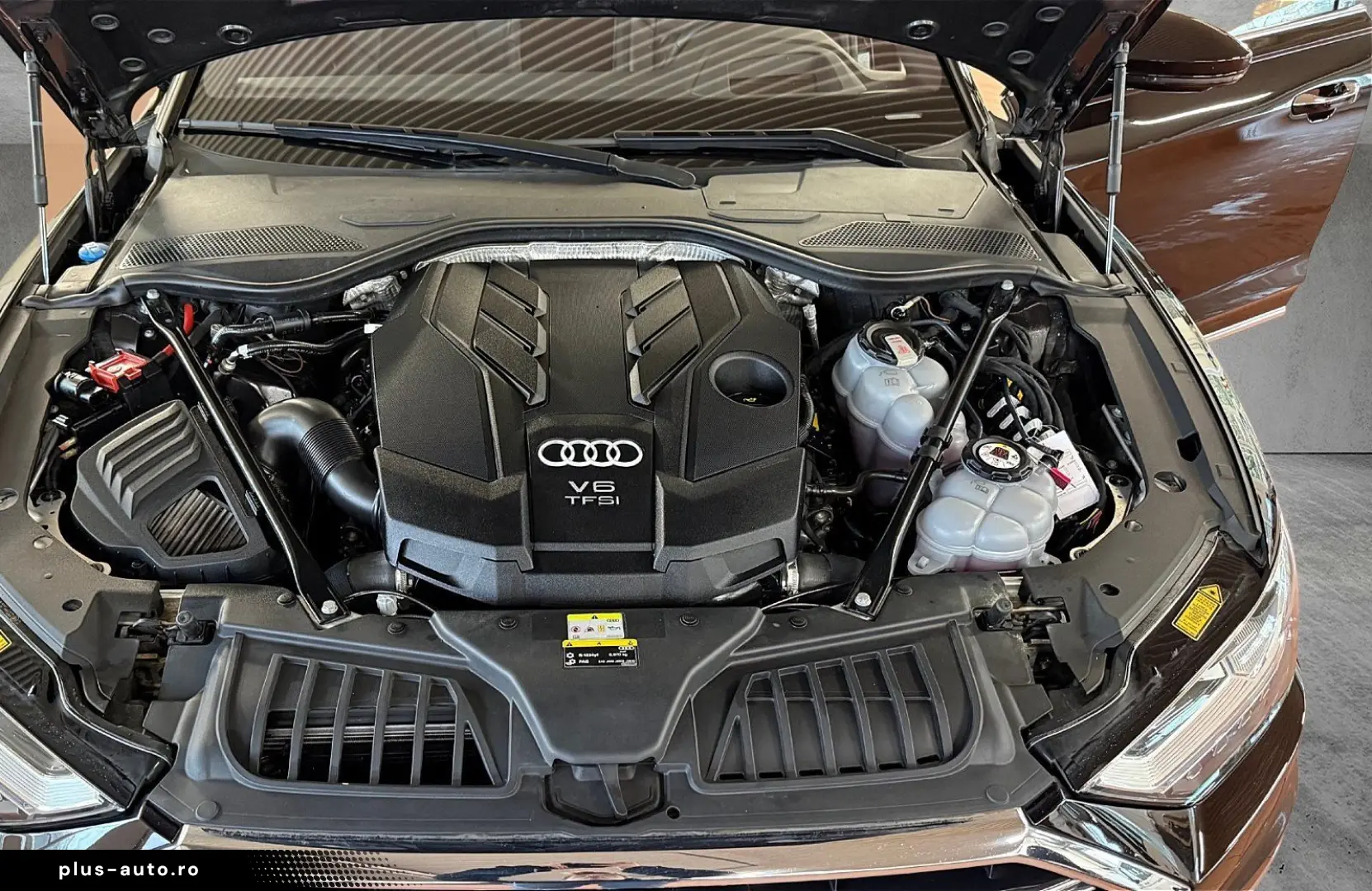 AUDI A8 60 TFSIe quattro Tiptronic Matrix ACC HuD Pan