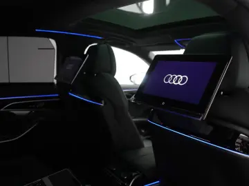AUDI A8 60 TFSI e quattro S line Leder ACC Pano B&O H