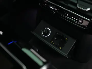 AUDI A8 60 TFSI e quattro S line Leder ACC Pano B&O H