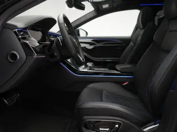 AUDI A8 60 TFSI e quattro S line Leder ACC Pano B&O H