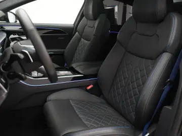 AUDI A8 60 TFSI e quattro S line Leder ACC Pano B&O H