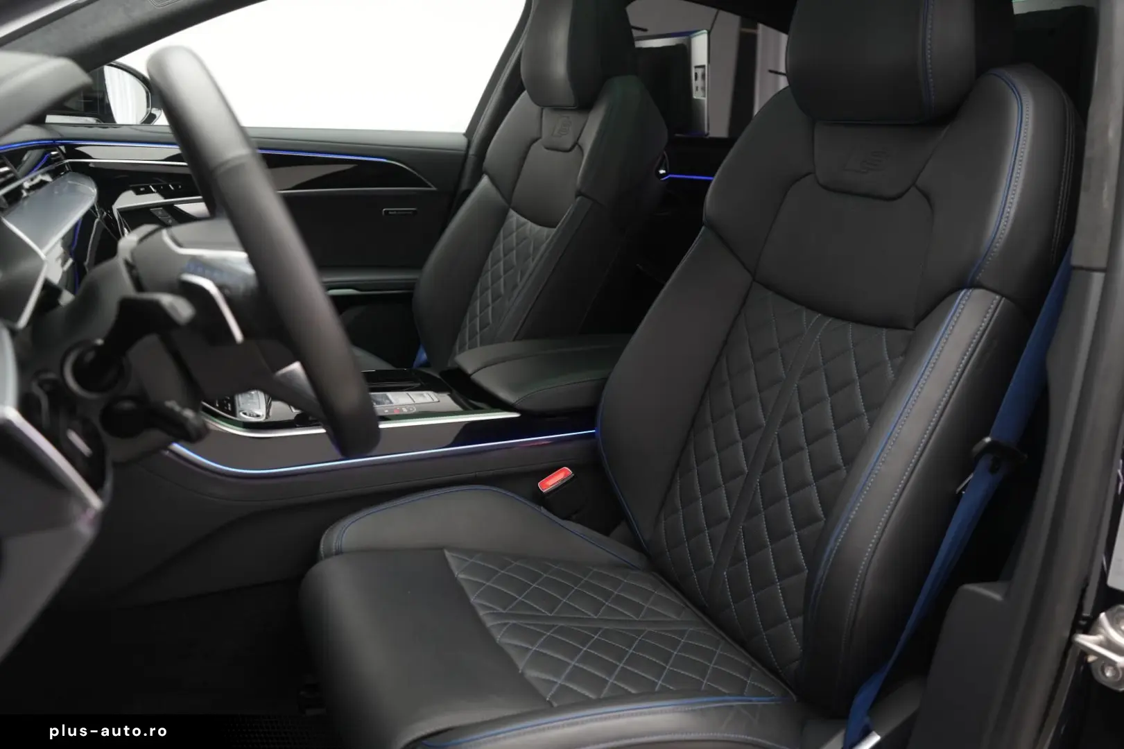 AUDI A8 60 TFSI e quattro S line Leder ACC Pano B&O H