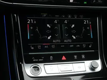 AUDI A8 60 TFSI e quattro S line Leder ACC Pano B&O H