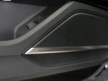 AUDI A8 60 TFSI e quattro S line Leder ACC Pano B&O H