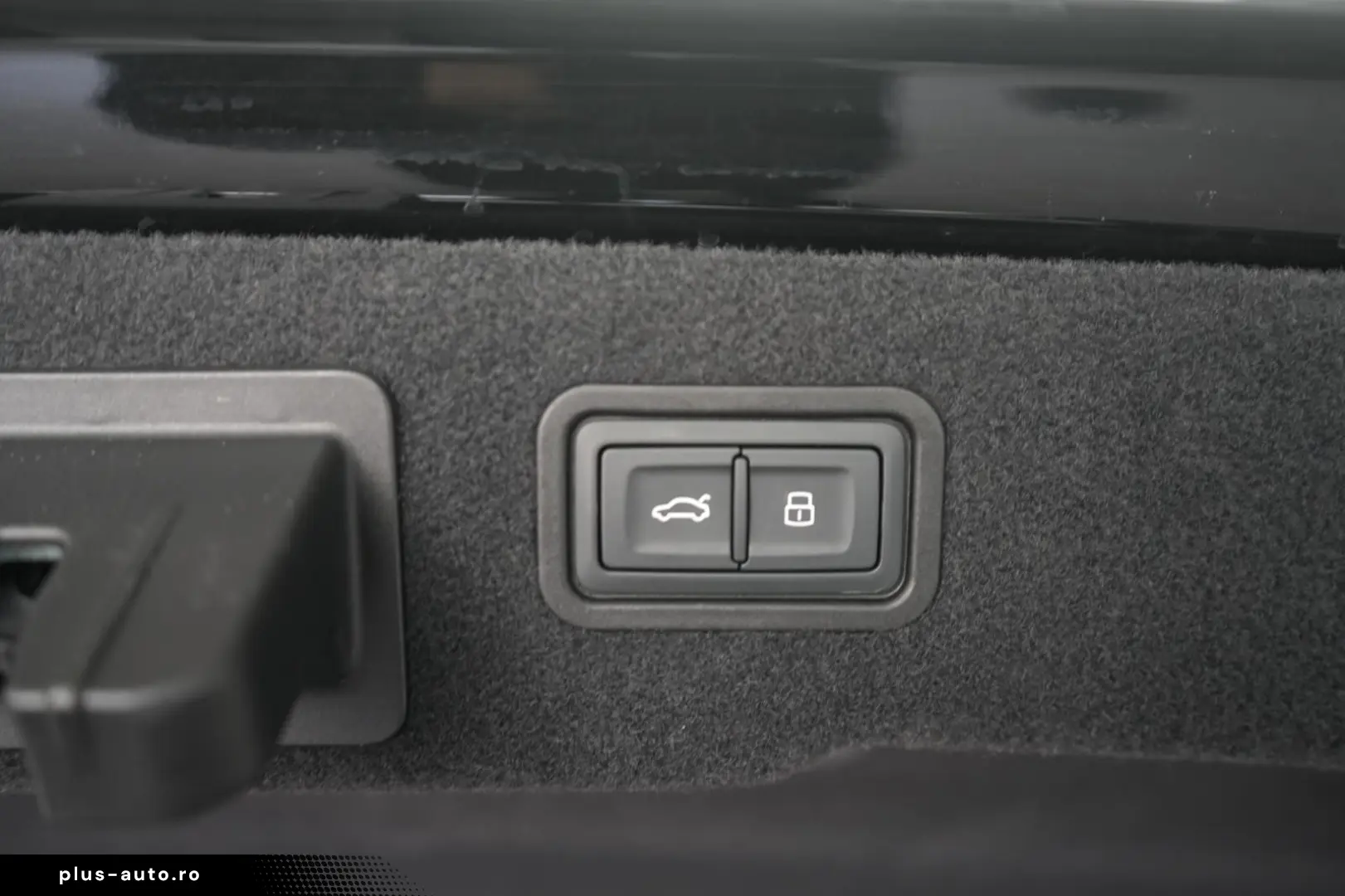 AUDI A8 60 TFSI e quattro S line Leder ACC Pano B&O H