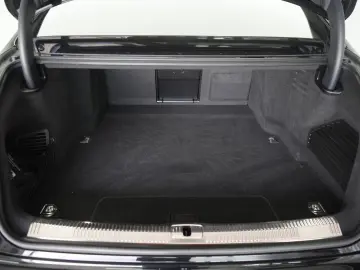 AUDI A8 60 TFSI e quattro S line Leder ACC Pano B&O H