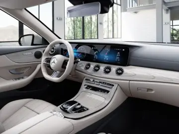 MERCEDES-BENZ E 200 4M AMG 360  HEADUP DISTRO LEDER BEIGE 19