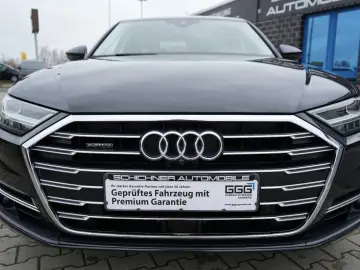 AUDI A8 50 TDI quattro Akustikglas Matrix-LED LEDER
