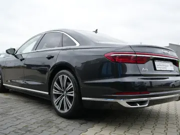 AUDI A8 50 TDI quattro Akustikglas Matrix-LED LEDER