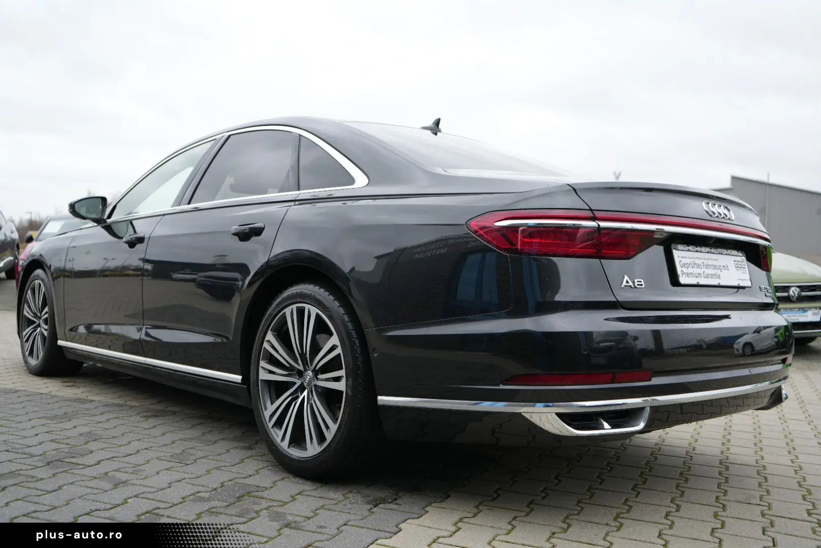 AUDI A8 50 TDI quattro Akustikglas Matrix-LED LEDER