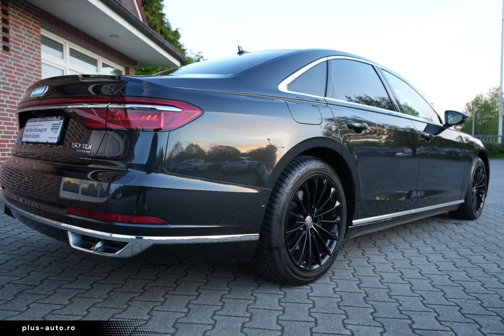AUDI A8 50 TDI quattro Akustikglas Matrix-LED LEDER