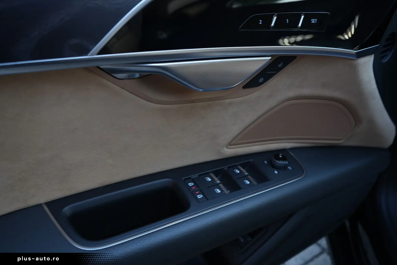 AUDI A8 50 TDI quattro Akustikglas Matrix-LED LEDER