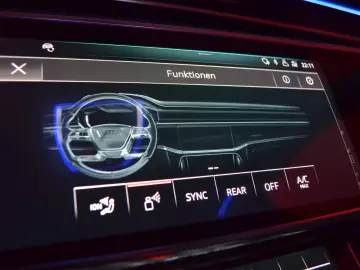 AUDI A8 50 TDI quattro Akustikglas Matrix-LED LEDER