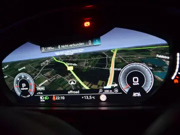 AUDI A8 50 TDI quattro Akustikglas Matrix-LED LEDER