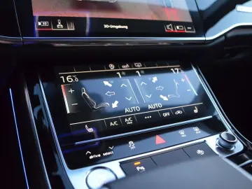 AUDI A8 50 TDI quattro Akustikglas Matrix-LED LEDER