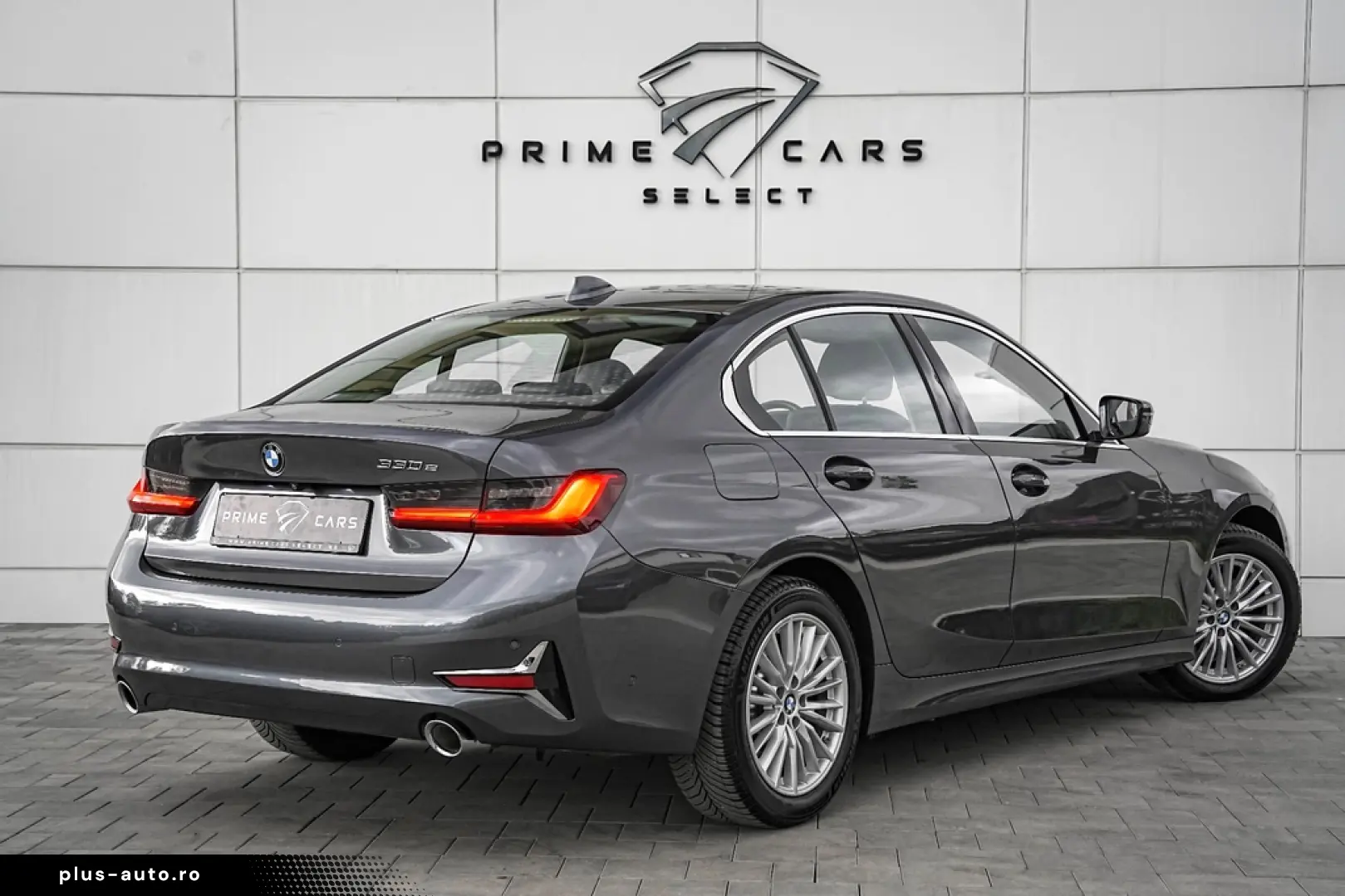 BMW Seria 3 330e Aut. Luxury Line