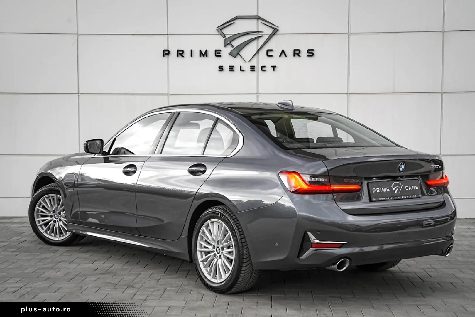 BMW Seria 3 330e Aut. Luxury Line