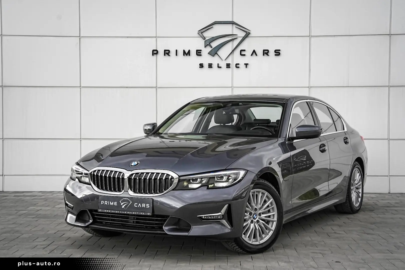 BMW Seria 3 330e Aut. Luxury Line