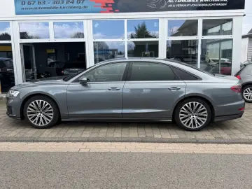 AUDI A8 50 TDI L quattro S line Vollaustattung 2 Hand