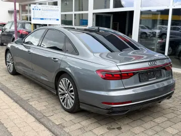 AUDI A8 50 TDI L quattro S line Vollaustattung 2 Hand