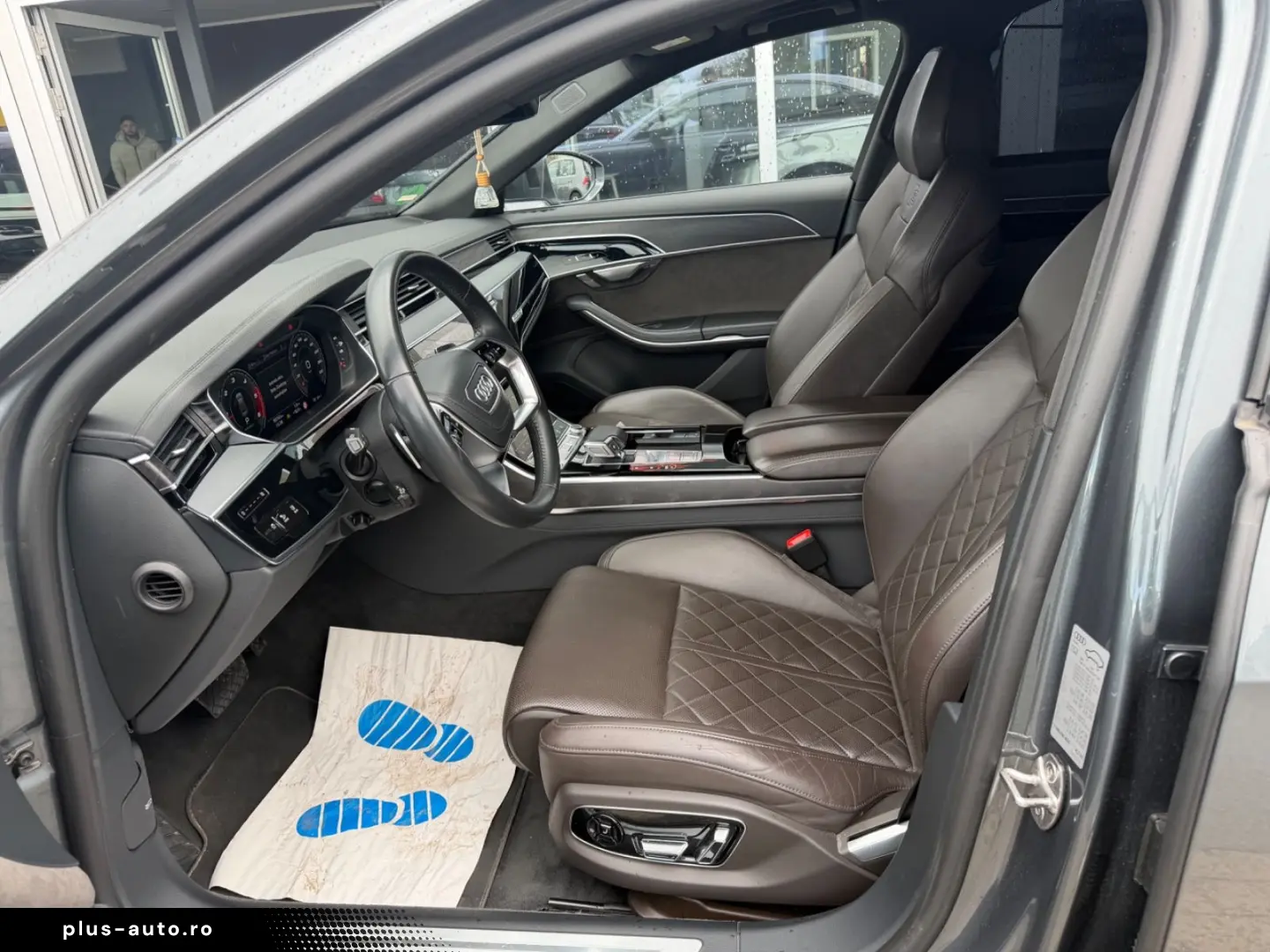 AUDI A8 50 TDI L quattro S line Vollaustattung 2 Hand