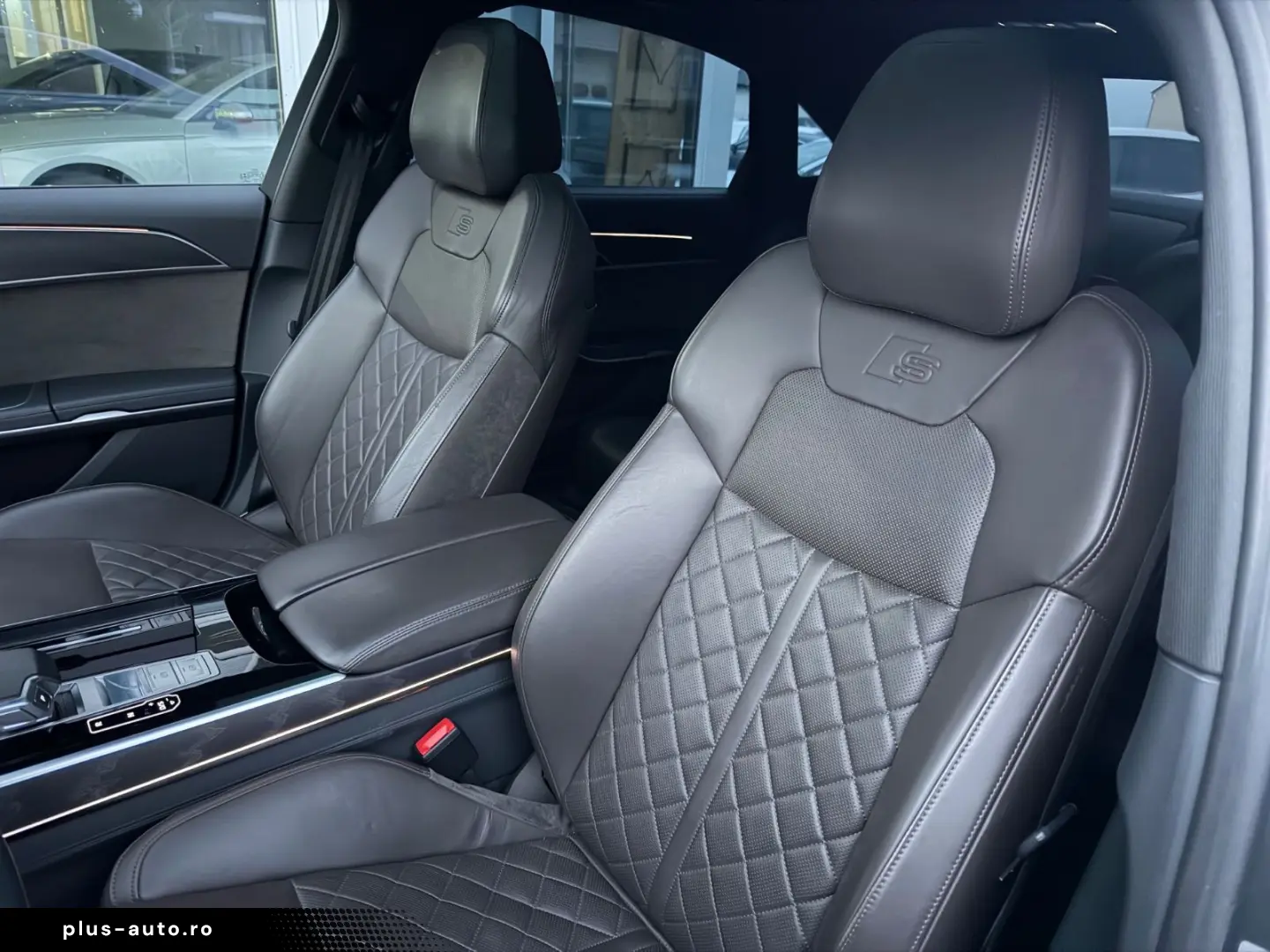 AUDI A8 50 TDI L quattro S line Vollaustattung 2 Hand