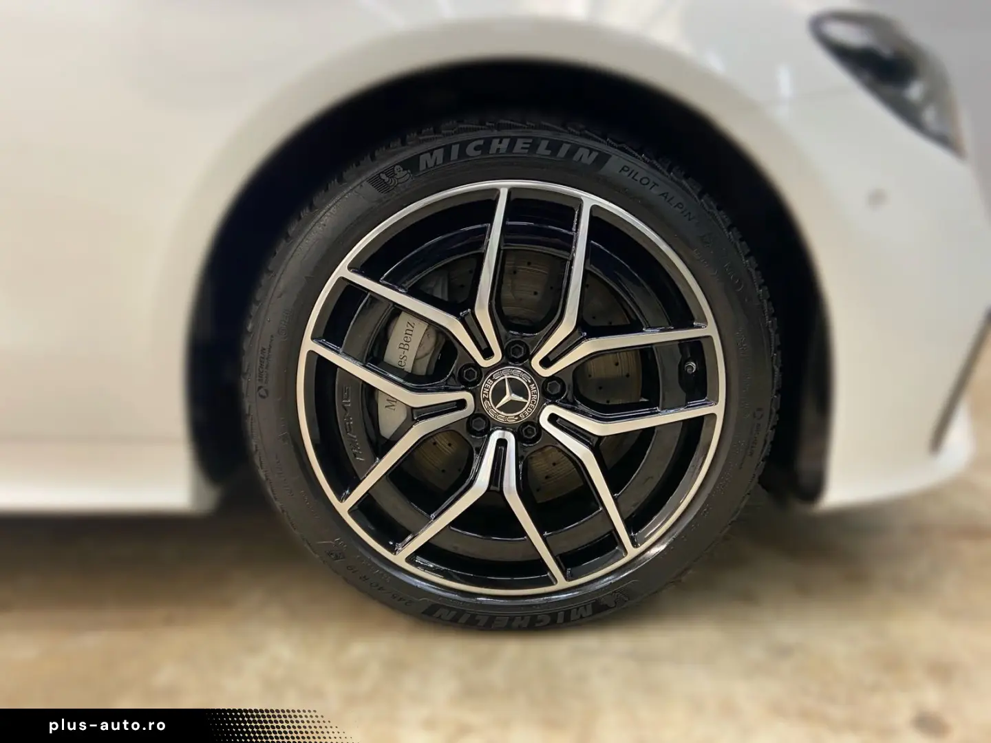 MERCEDES-BENZ E 400 d 4M AMG Burm. DISTR Night LED M&hellip;