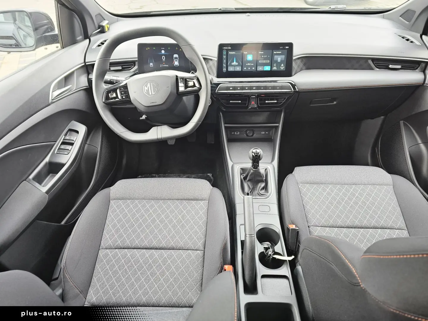MG3 ICE 5 usi Excite 1.5L MT 114 CP M5