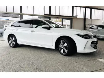 Volkswagen Passat Variant 2.0 TDI DSG Elegance ACC
