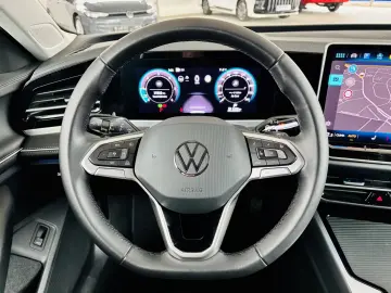 Volkswagen Passat Variant 2.0 TDI DSG Elegance ACC