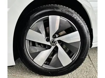 Volkswagen Passat Variant 2.0 TDI DSG Elegance ACC