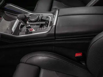 BMW X6 M Competition TV Pano Sky Lounge Laser HeadUp